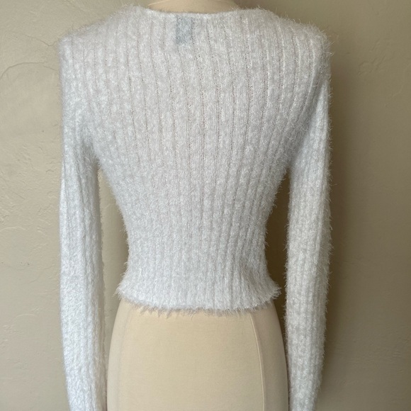 Windsor White Fuzzy Cropped Pull Over Sweater - Picture 6 of 7